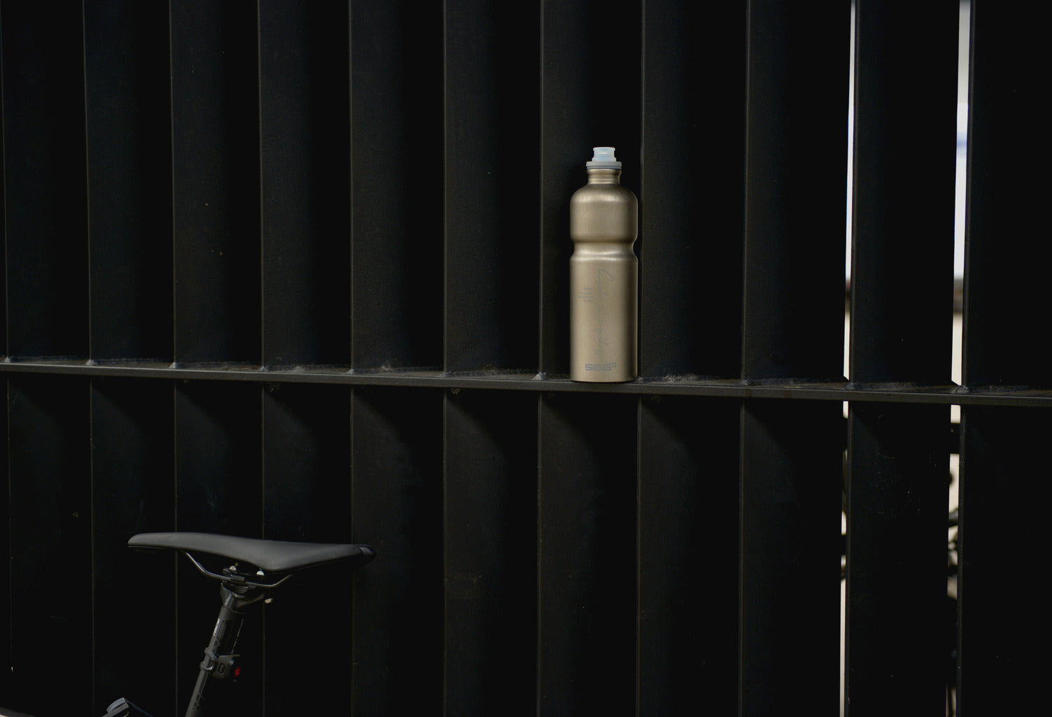 sigg-move-myplanet-botella-de-ciclismo-ultraligera-de-aluminio-reciclado image 4