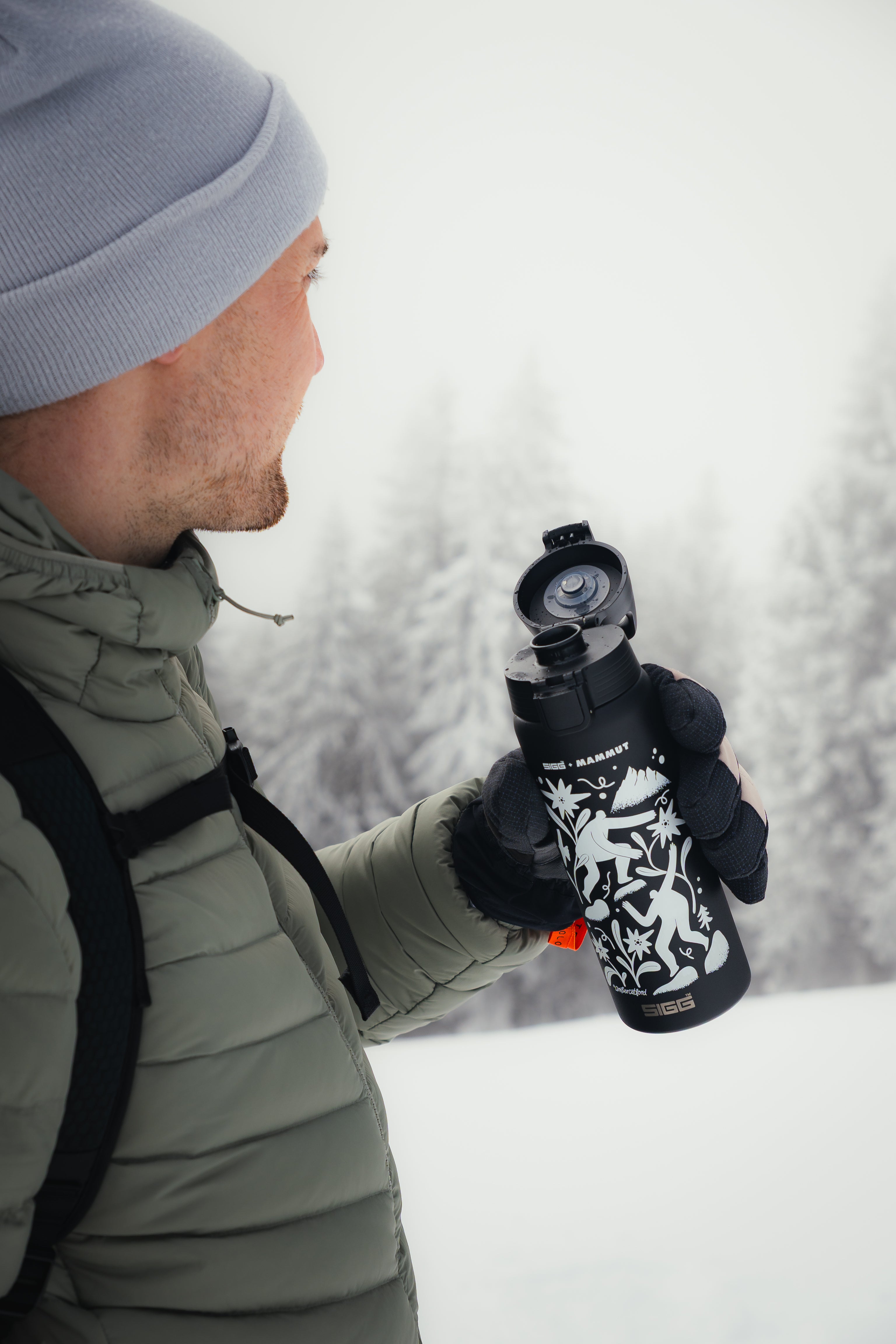 sigg-shield-one-0-75-l-mammut-lithium-25-pack-de-botella-outdoor-y-mochila-de-25 image 7