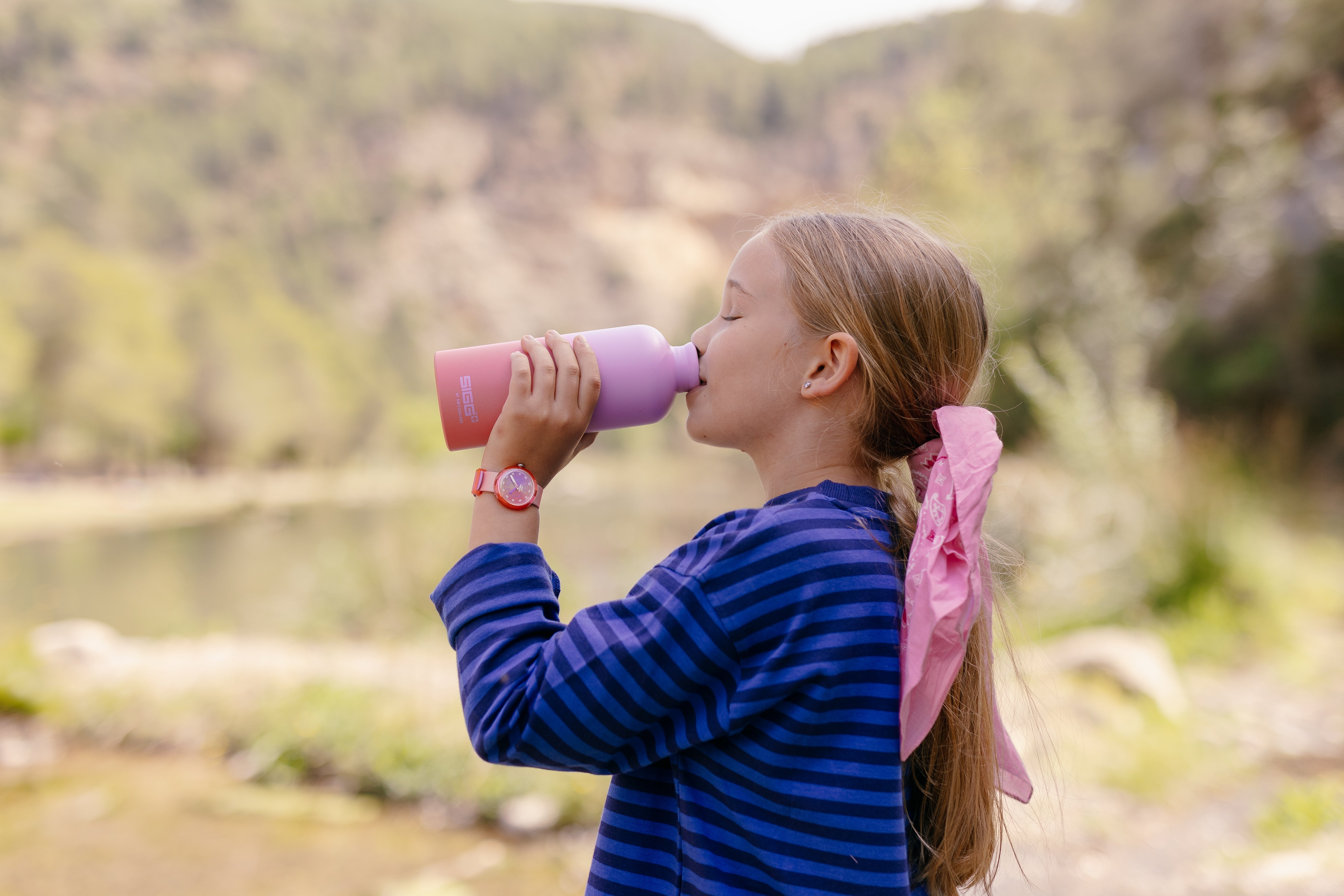 sigg-flik-flak-set-quench-in-pink-set-de-botella-y-accesorios-infantiles-en-rosa image 4