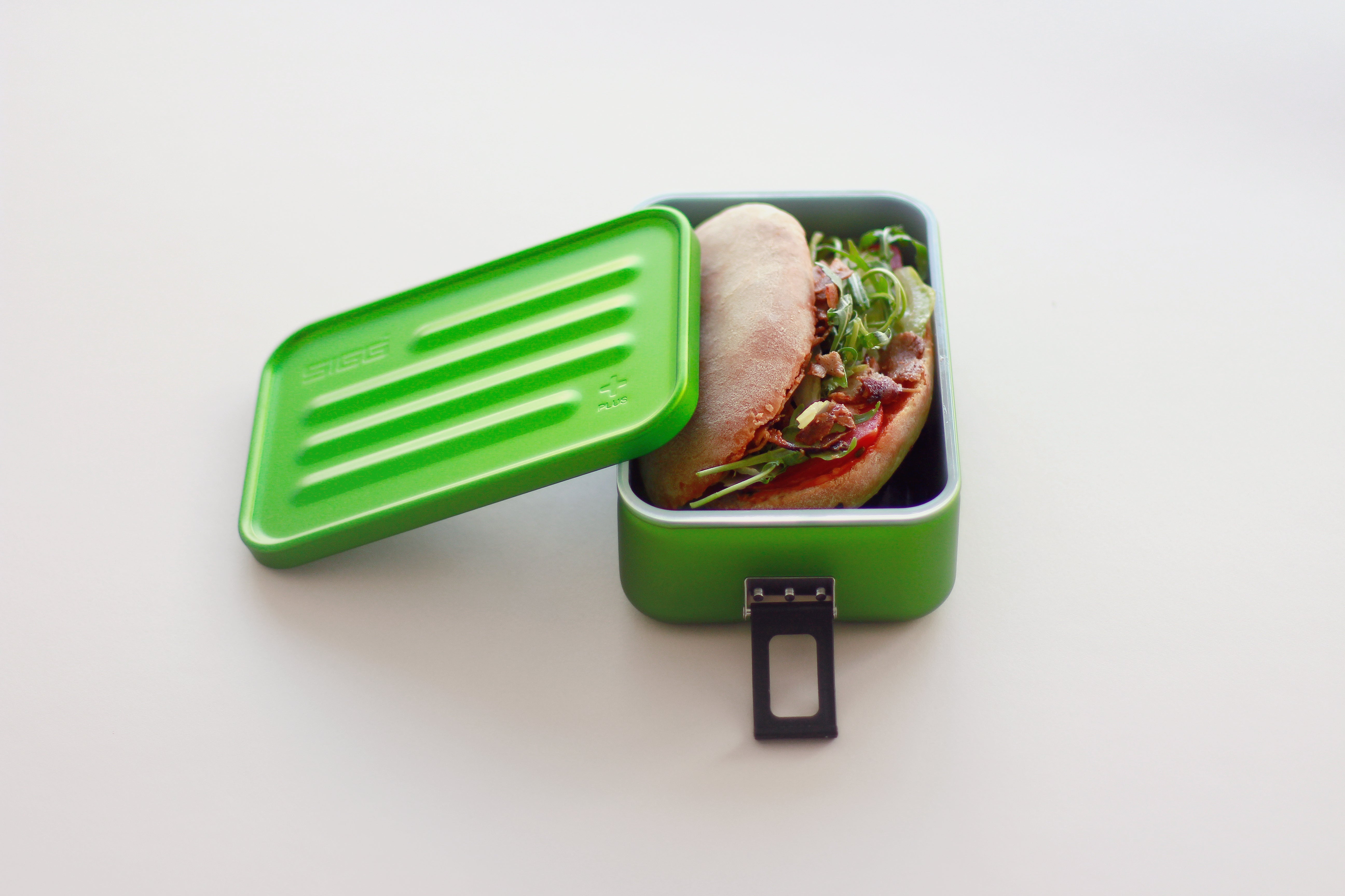 sigg-metal-food-box-caja-de-comida-met-lica-con-inserto-de-pp-extra-ble-para-mic image 3