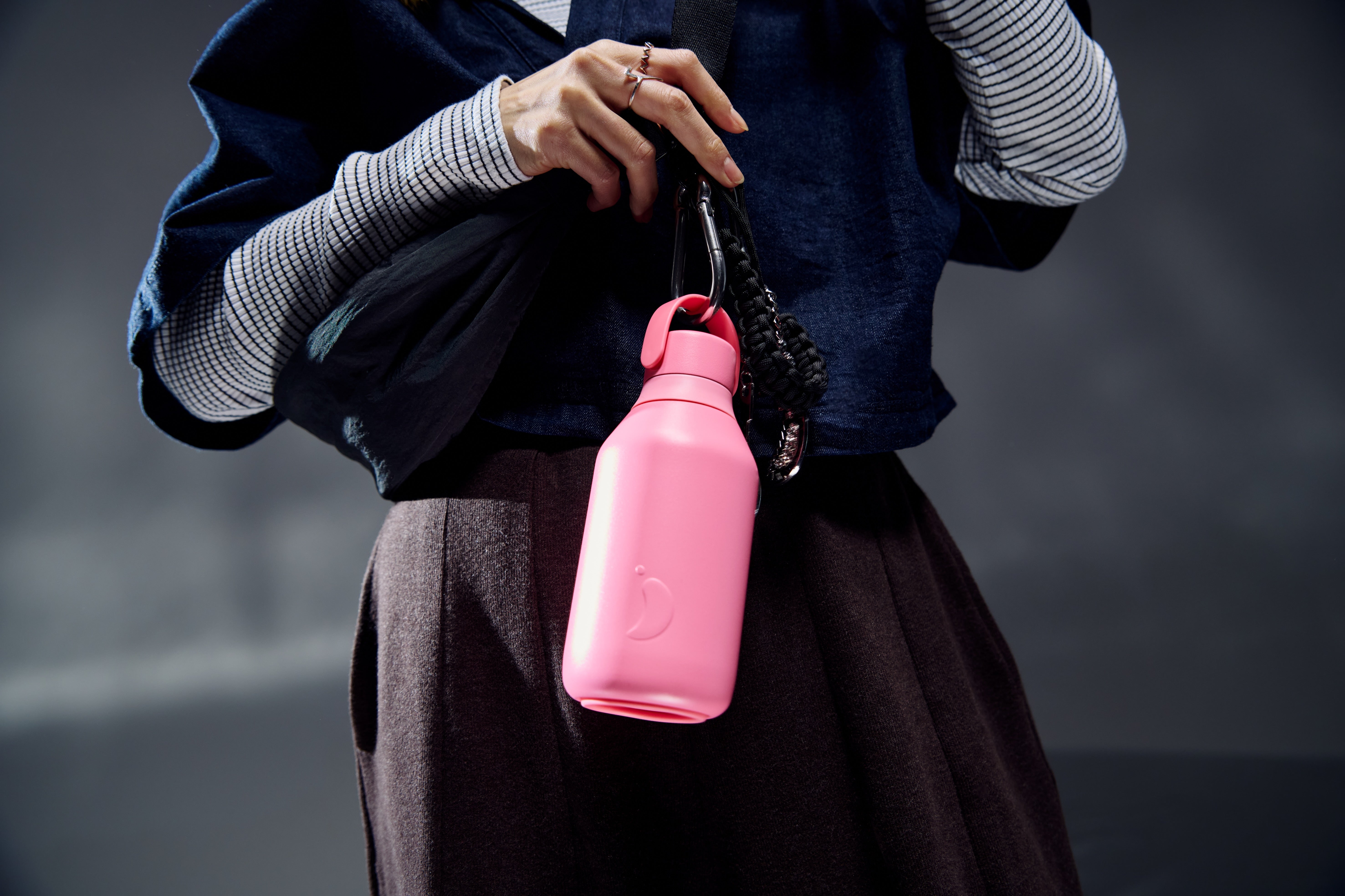 chilly-s-pastel-blue-carabiner-mosquet-n-de-acero-inoxidable-para-botellas-origi image 5